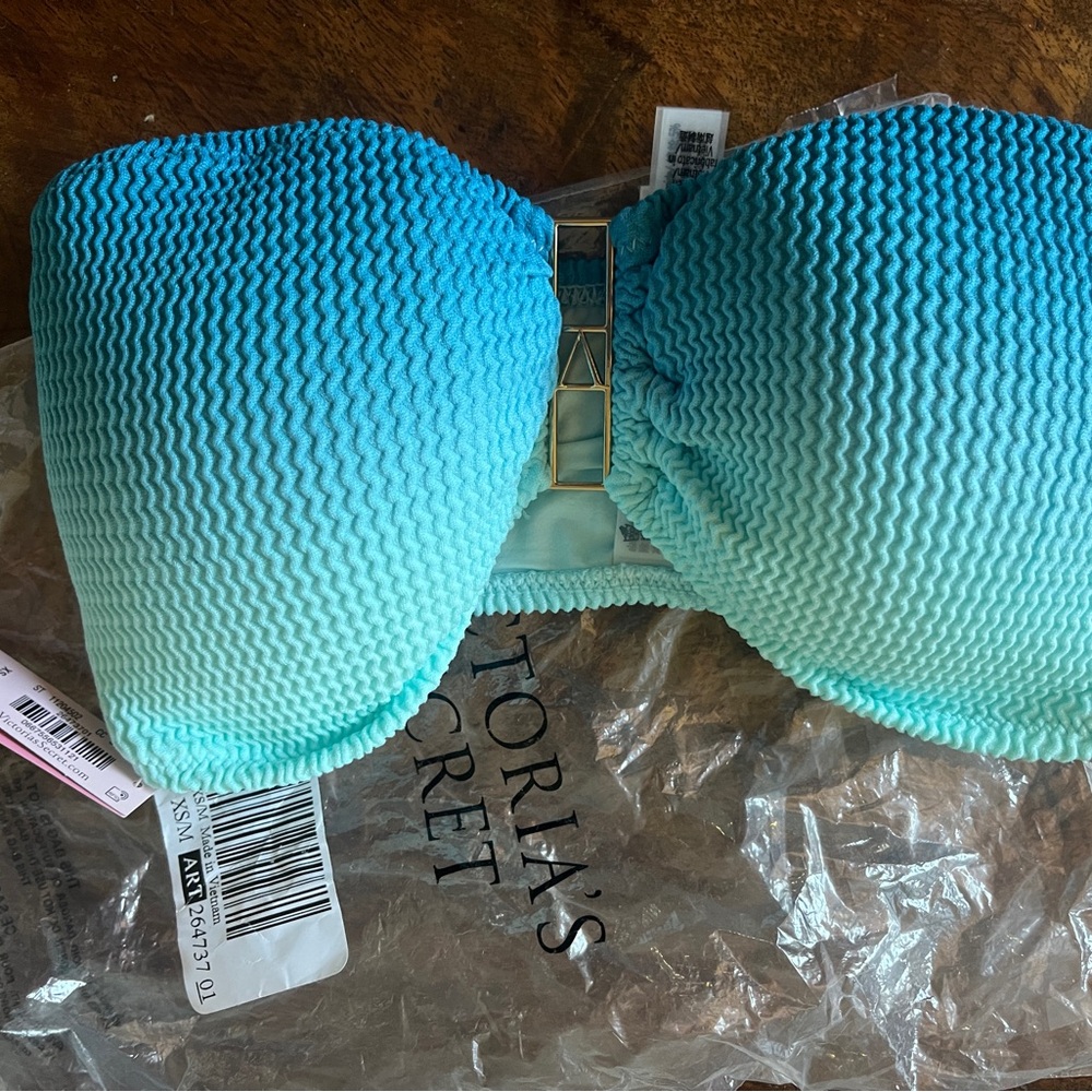 NWT Victoria Secret top bikini bandeau size S